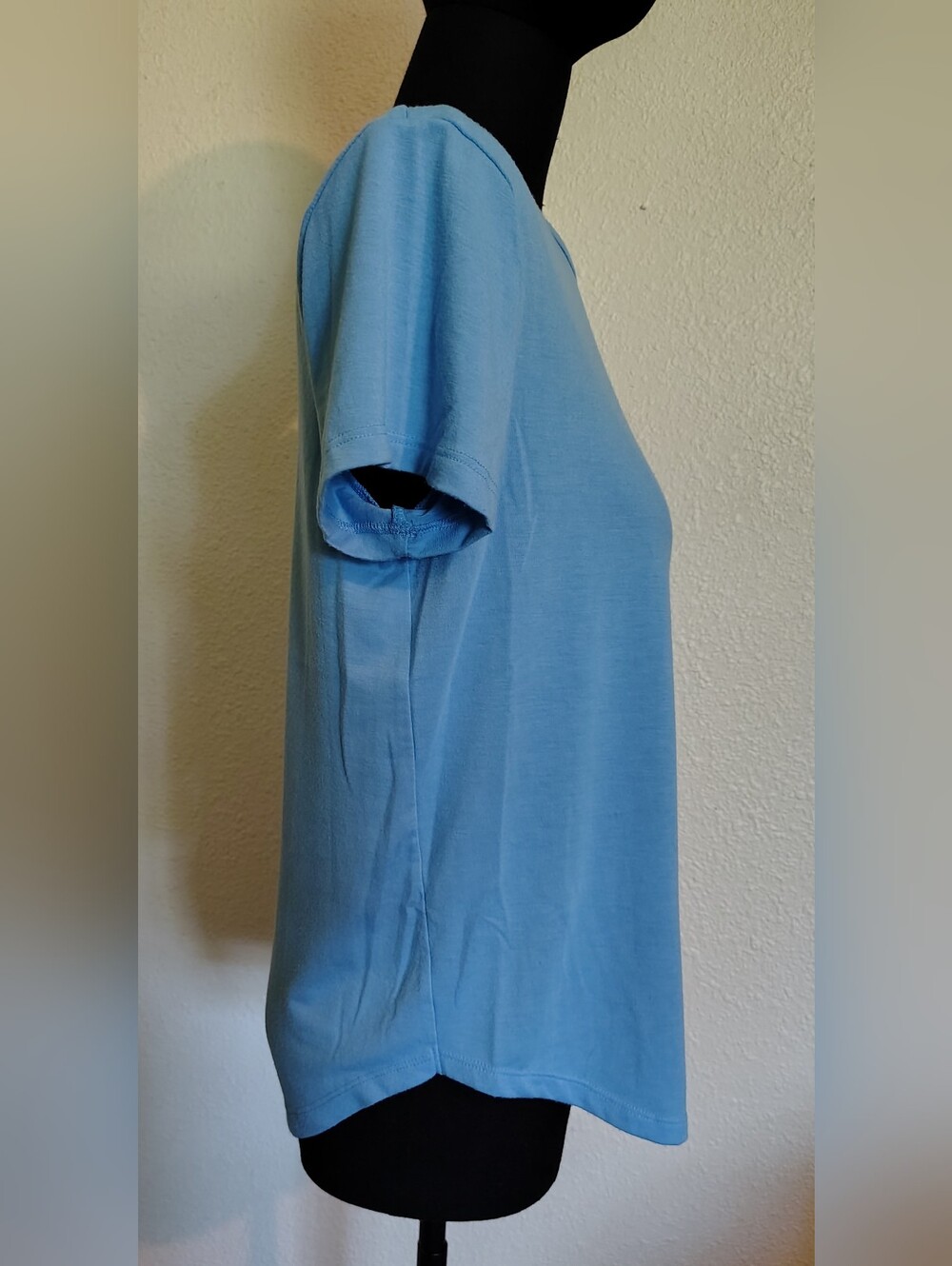 SO Goods For Life 3-Pack Scoop & V Neck Tops Blue, Light Blue, Olive Women Small - Picture 6 of 13